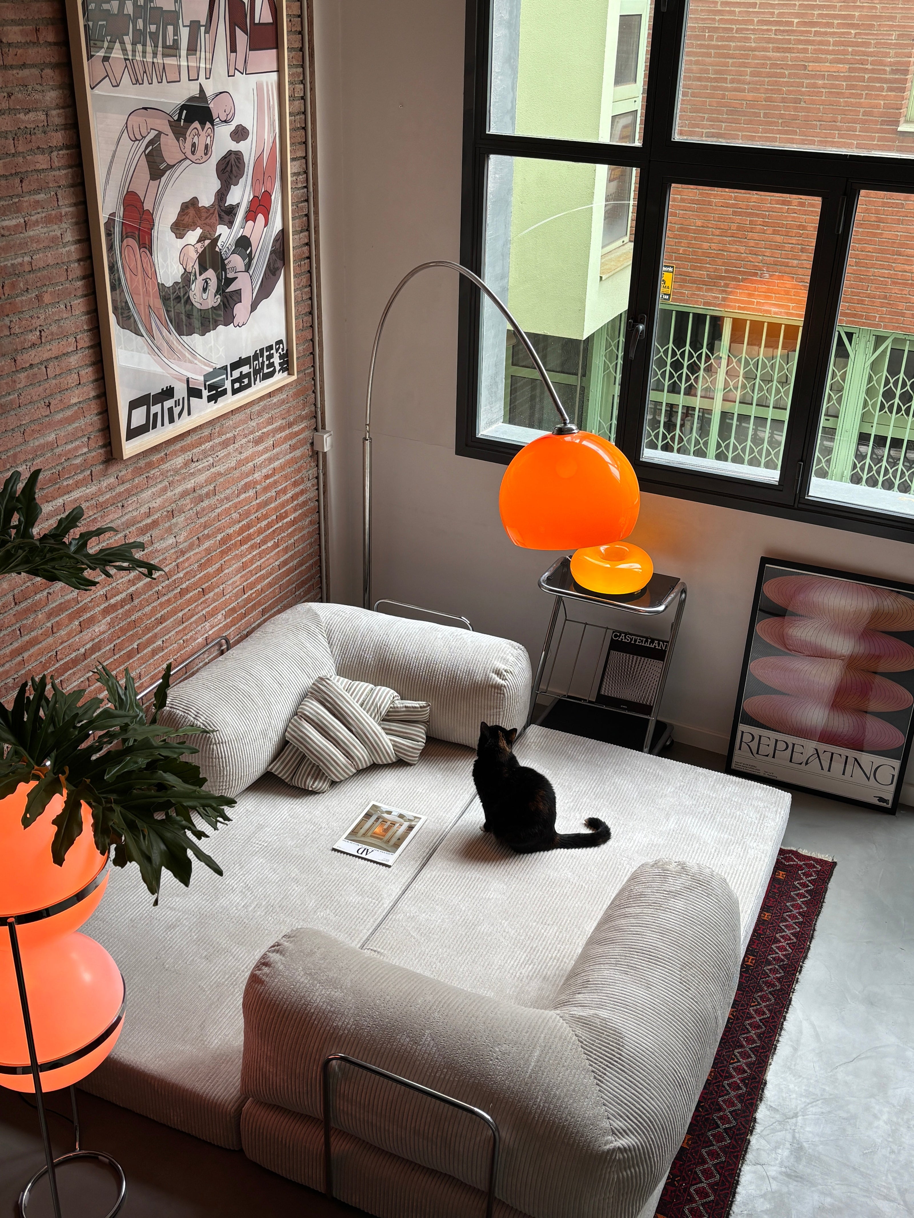 How To Choose A Pet-Friendly Sofa That Lasts